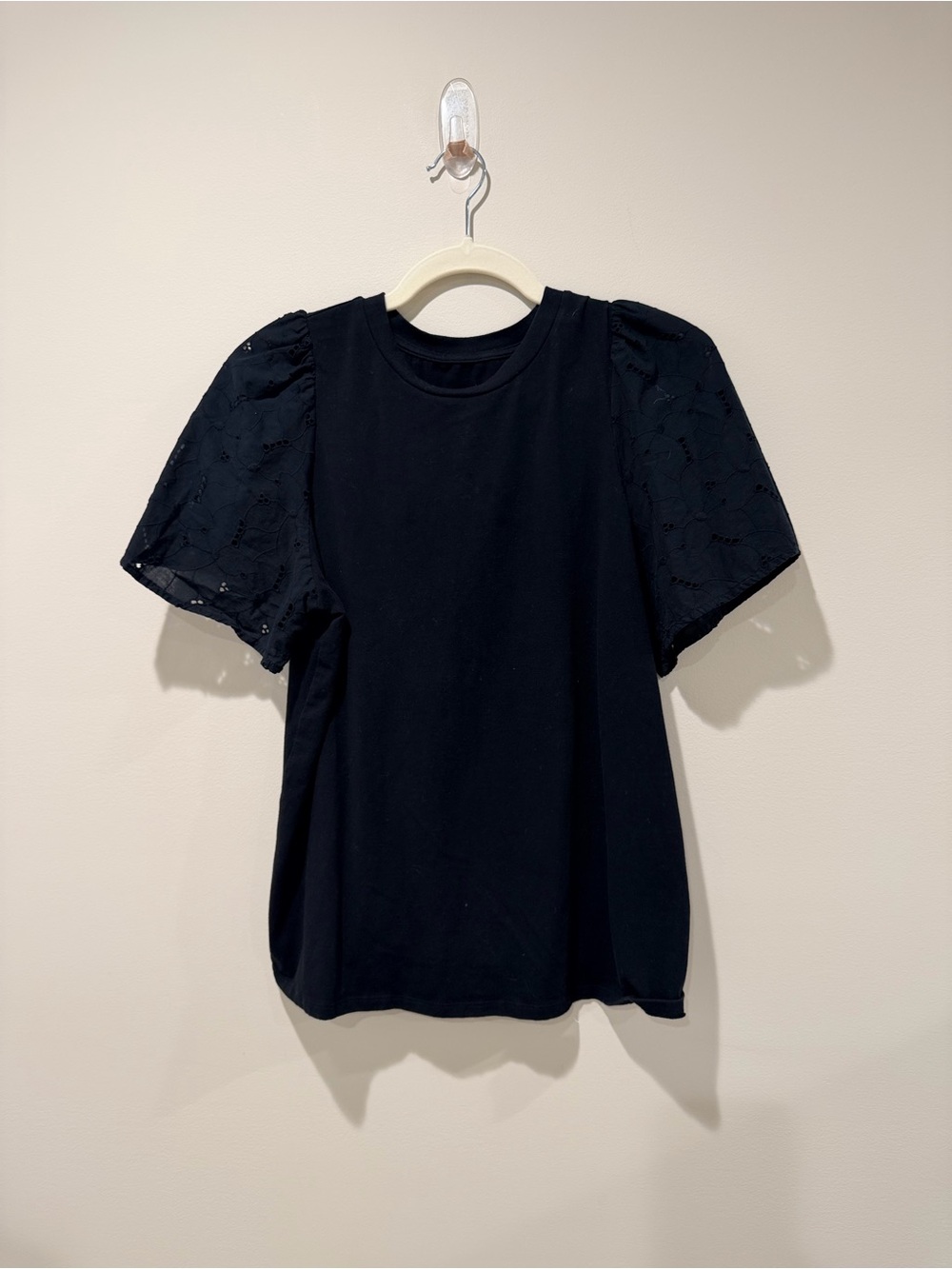 a new day Black Puff Eyelet Sleeve Tee size Medium